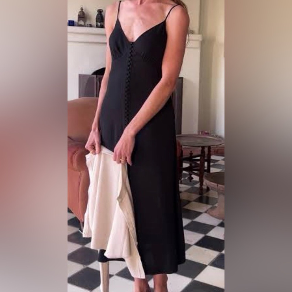 NWT Amour Vert Sara Black viscose crepe Spaghetti Strap Midi Dress Button front